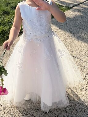 Joan Calabrese White Floral Appliqué Tulle Flower Girl Dress